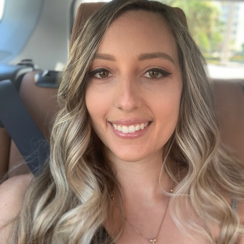 Meet your Posher, Desiree